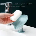 Leaf-shaped self-draining soap holder with suction cup base - obeepo.in